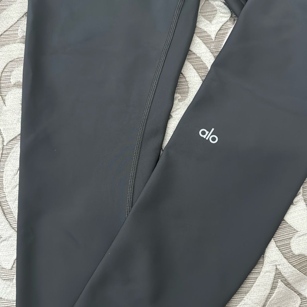 Alo leggings